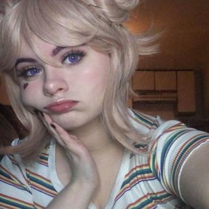 Meet your Posher, Arielle